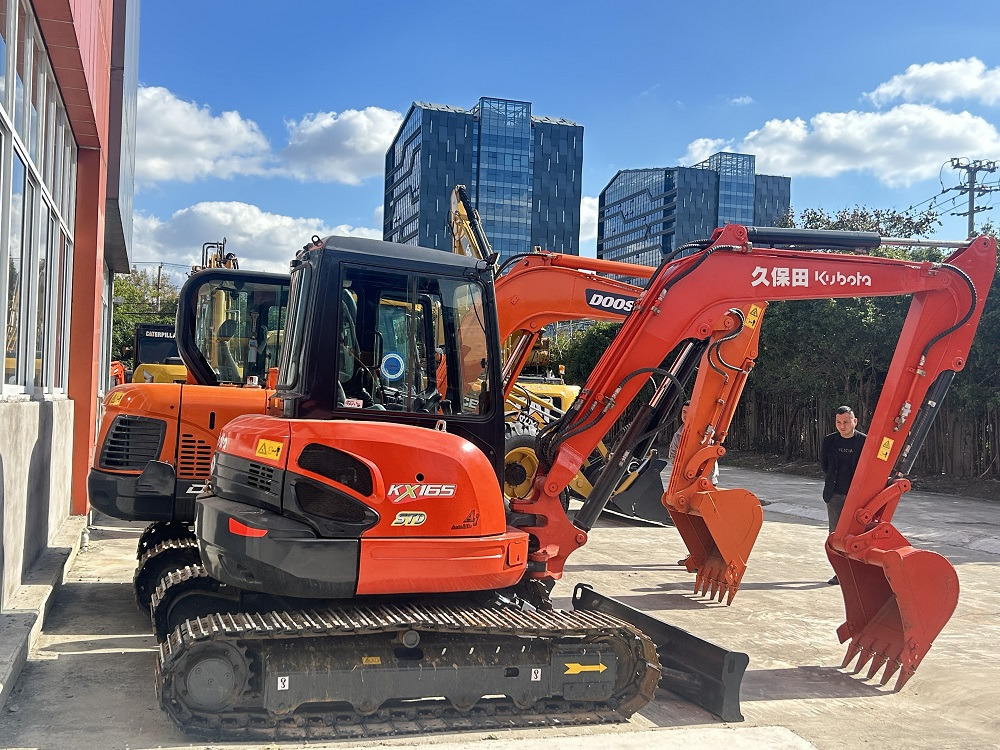 Kubota KX165-5 Excavators - Lintekskavaator: pilt 4 Kubota KX165-5 Excavators - Lintekskavaator: pilt 4