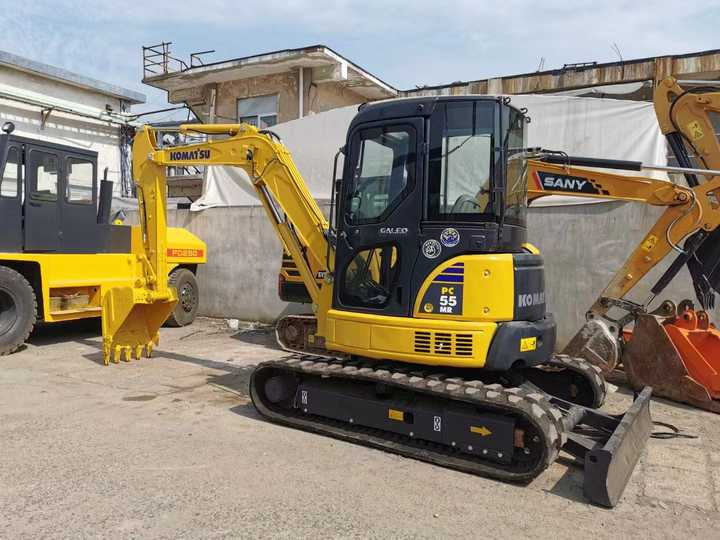 Orginal japan Brand Komatsu pc55MR-3 Used excavators pc55 mini excavator pc55MR excavator 5 tons Low price in stock - Miniekskavaator: pilt 3 Orginal japan Brand Komatsu pc55MR-3 Used excavators pc55 mini excavator pc55MR excavator 5 tons Low price in stock - Miniekskavaator: pilt 3