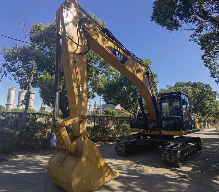 Original second-hand machinery equipment CAT 325C japanese used excavator for sale in shanghai - Lintekskavaator: pilt 4 Original second-hand machinery equipment CAT 325C japanese used excavator for sale in shanghai - Lintekskavaator: pilt 4