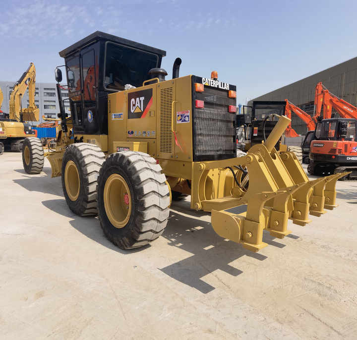 Teehöövel Original used caterpillar motor grader CAT 140K Motor Graders for sale: pilt 6