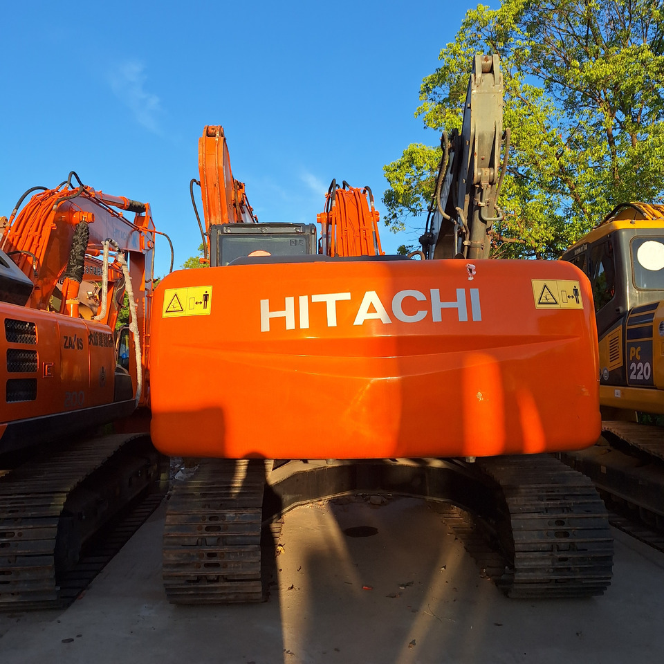 Second hand Hitachi ZX210 excavator - Ekskavaator: pilt 5 Second hand Hitachi ZX210 excavator - Ekskavaator: pilt 5