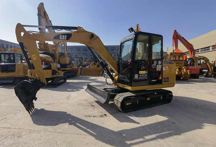 Lintekskavaator Second-hand excavator CAT crawler escavadora 305.5E2 CAT mini excavadora for sale good condition: pilt 6