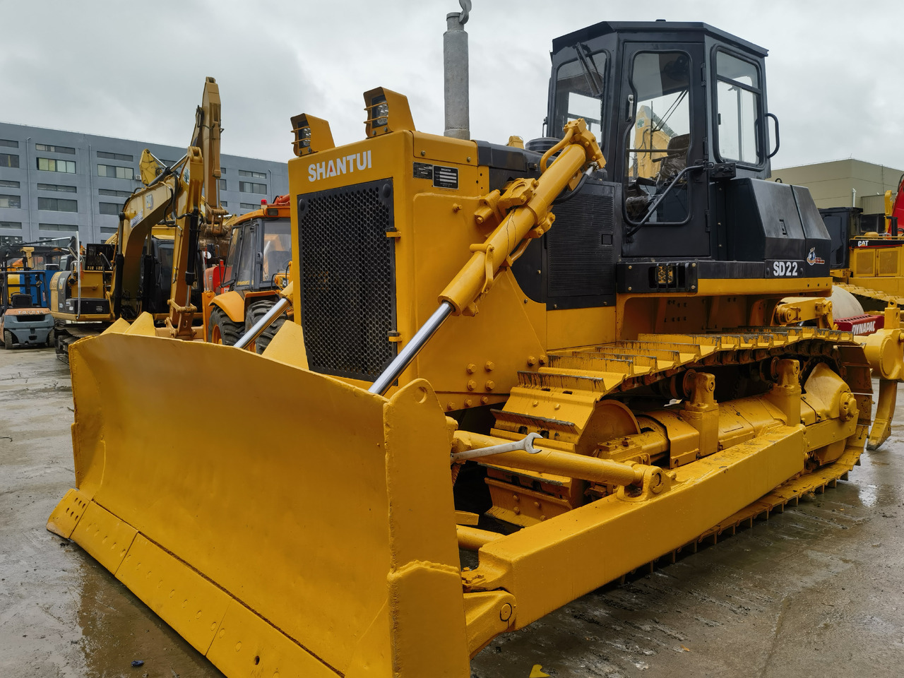 Shantui SD22 bulldozer - Buldooser: pilt 1 Shantui SD22 bulldozer - Buldooser: pilt 1