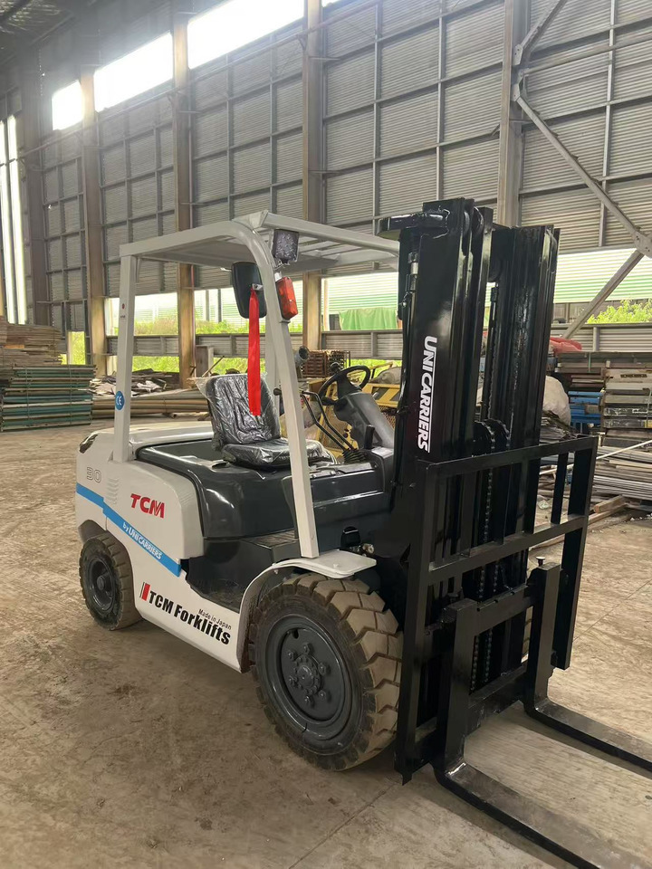 TCM FD30 Forklift - Diiseltõstuk: pilt 2 TCM FD30 Forklift - Diiseltõstuk: pilt 2