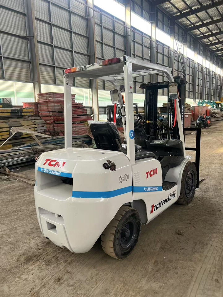 TCM FD30 Forklift - Diiseltõstuk: pilt 3 TCM FD30 Forklift - Diiseltõstuk: pilt 3