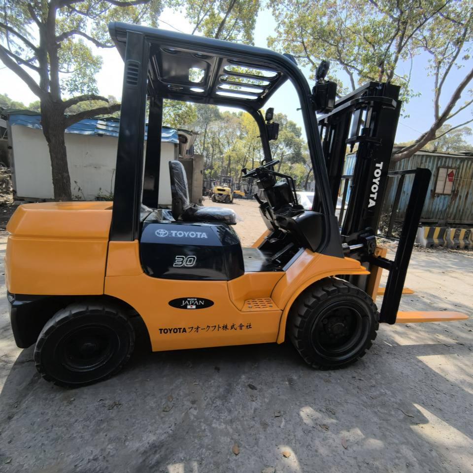 Toyota FD30 Forklift - Diiseltõstuk: pilt 1 Toyota FD30 Forklift - Diiseltõstuk: pilt 1