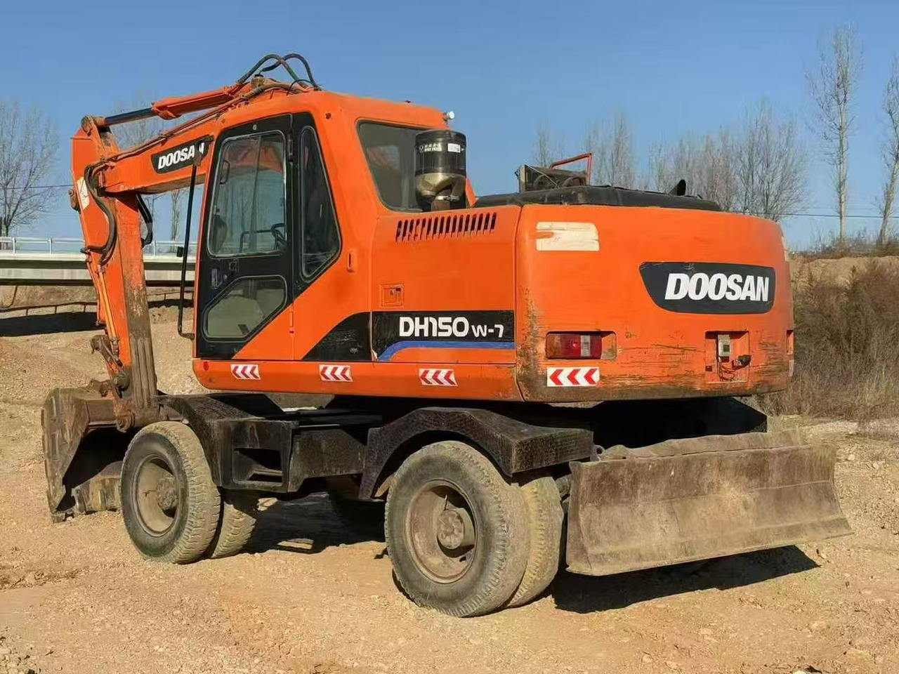Doosan Doosan dh150w-7 wheel excavator - Ratastel ekskavaator: pilt 5 Doosan Doosan dh150w-7 wheel excavator - Ratastel ekskavaator: pilt 5