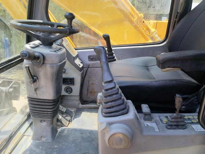 Lintekskavaator good condition Hyundai used wheel excavator 210W-7 150W-7 secondhand machine cheap price for sale: pilt 6