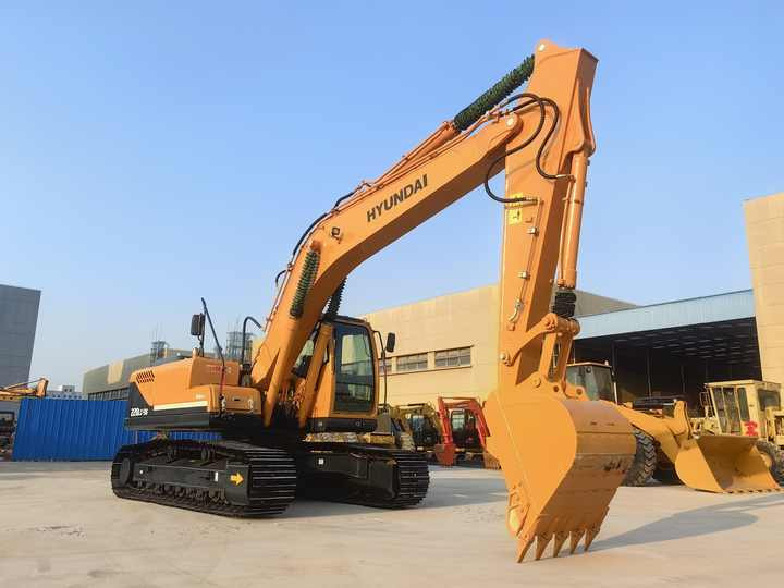 Hot sale high quality Hyundai 220LC-9S used crawler excavator 305LC-9T Hyundai used excavator for sale - Lintekskavaator: pilt 5 Hot sale high quality Hyundai 220LC-9S used crawler excavator 305LC-9T Hyundai used excavator for sale - Lintekskavaator: pilt 5