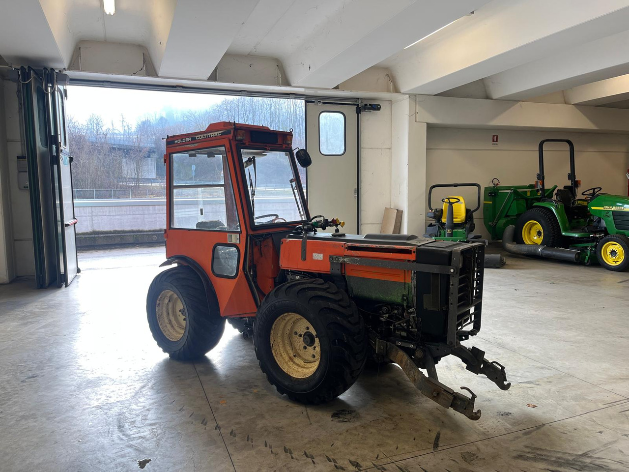 HOLDER CULTITRAC 411 - Traktor: pilt 4 HOLDER CULTITRAC 411 - Traktor: pilt 4