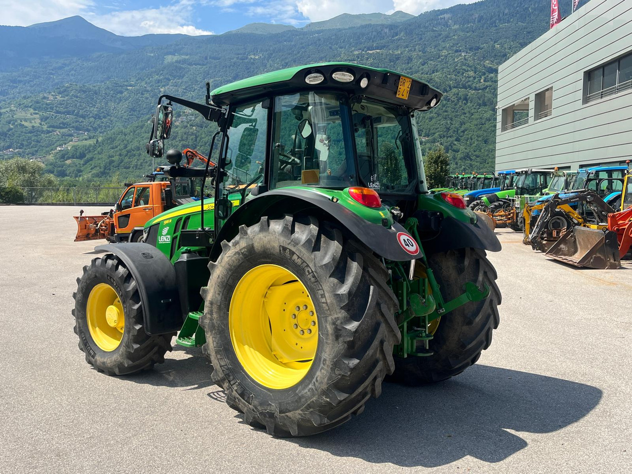 Traktor JOHN DEERE 5115R: pilt 11