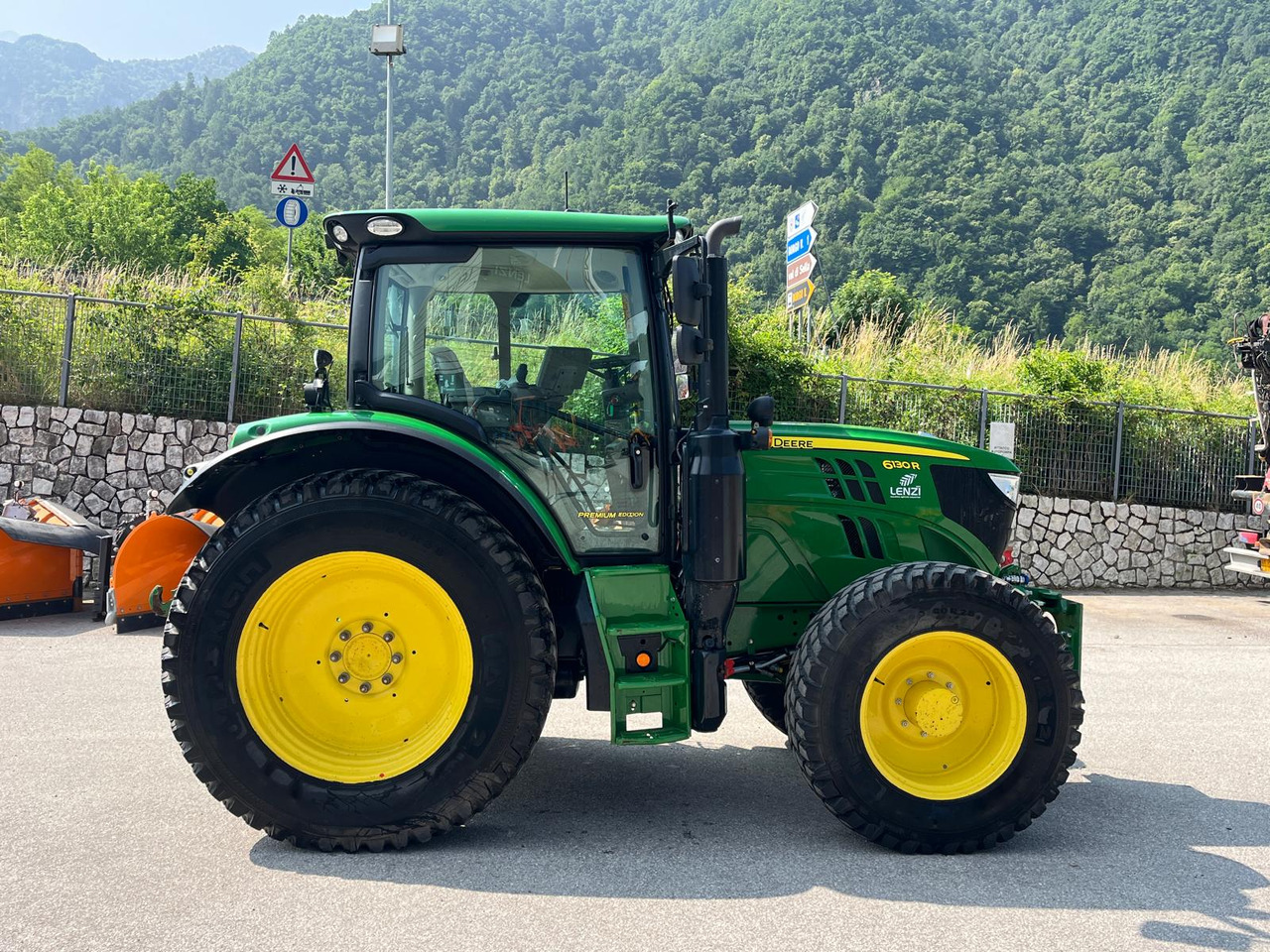 JOHN DEERE 6130R - Traktor: pilt 5 JOHN DEERE 6130R - Traktor: pilt 5
