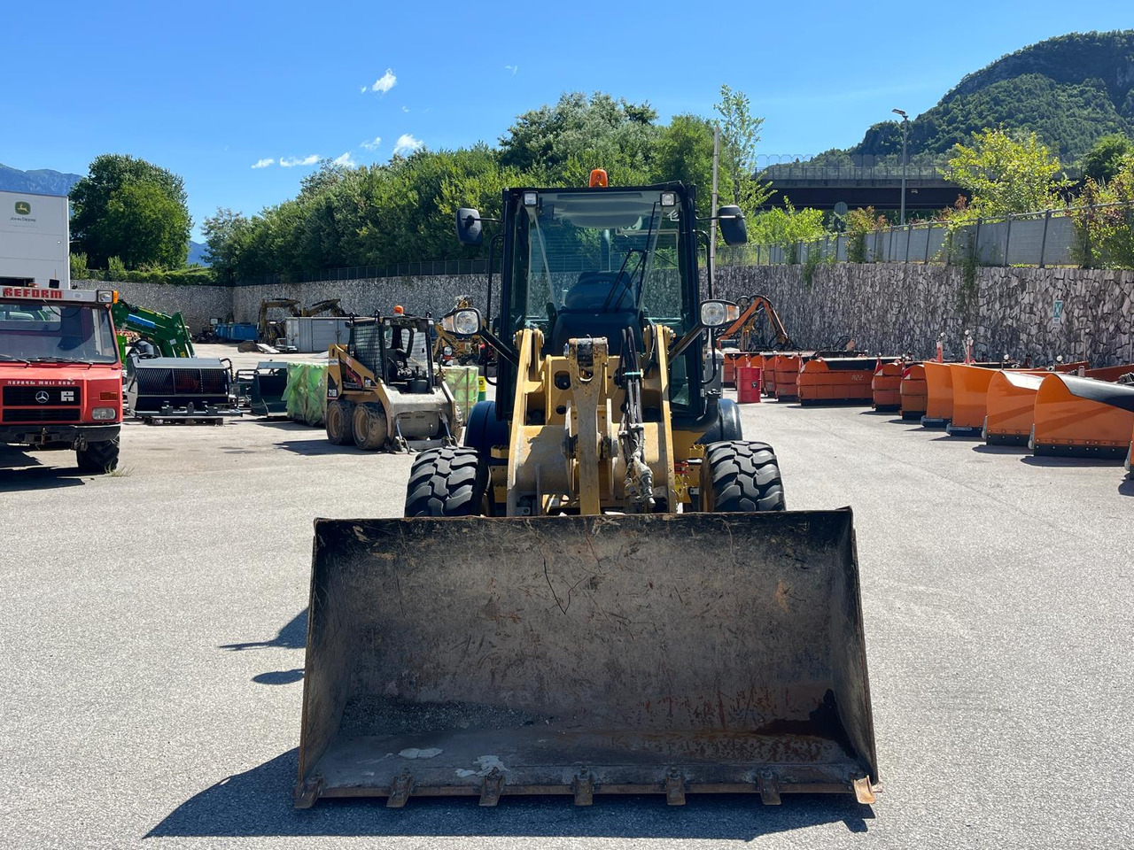 PALAGOMMATA CAT 908 M - Rataslaadur: pilt 3 PALAGOMMATA CAT 908 M - Rataslaadur: pilt 3