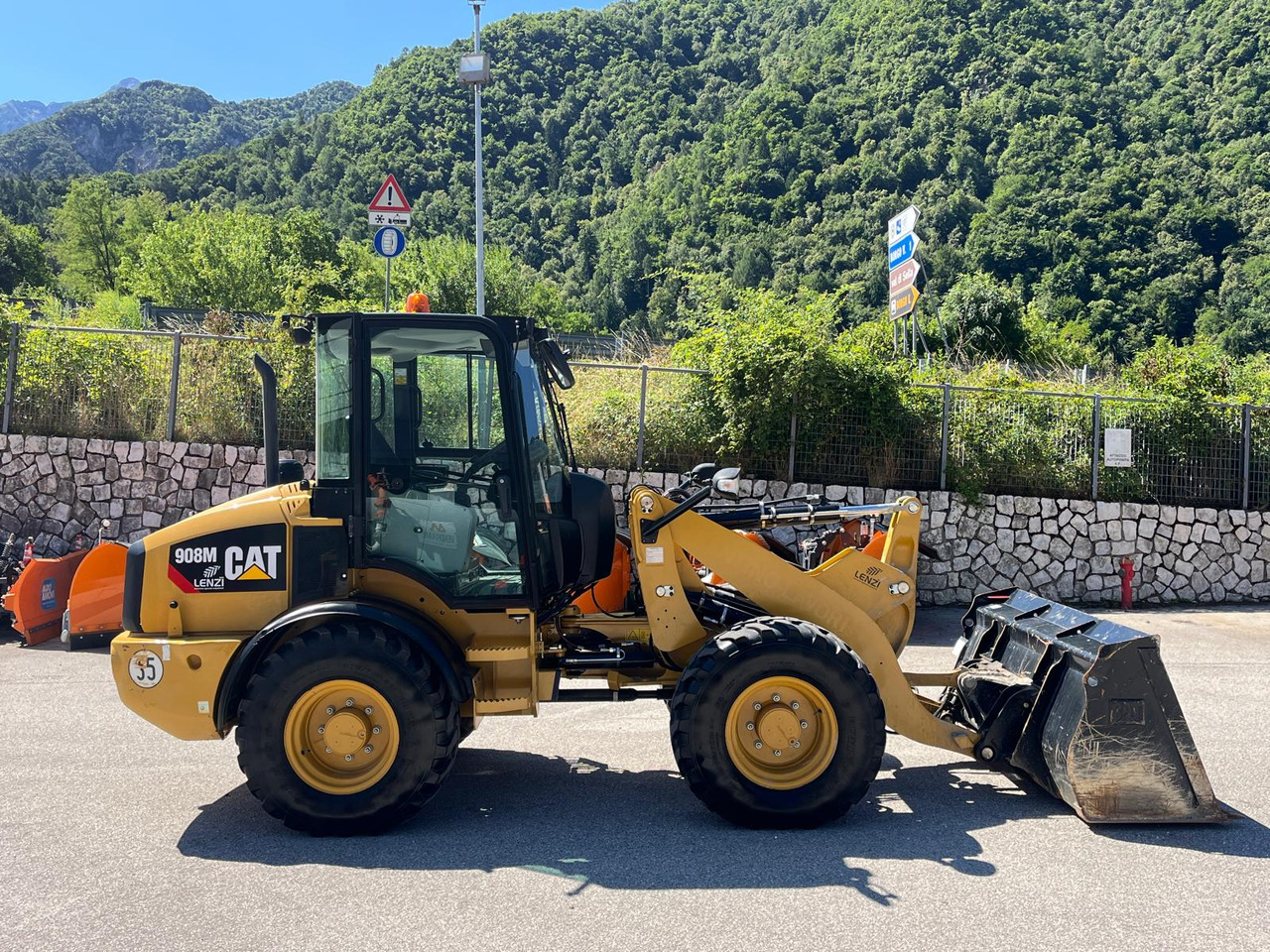 PALAGOMMATA CAT 908 M - Rataslaadur: pilt 5 PALAGOMMATA CAT 908 M - Rataslaadur: pilt 5