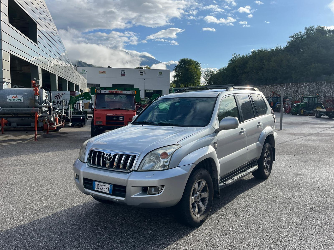TOYOTA LAND CRUISER 4X4 3.0 D-4D - Auto: pilt 2 TOYOTA LAND CRUISER 4X4 3.0 D-4D - Auto: pilt 2