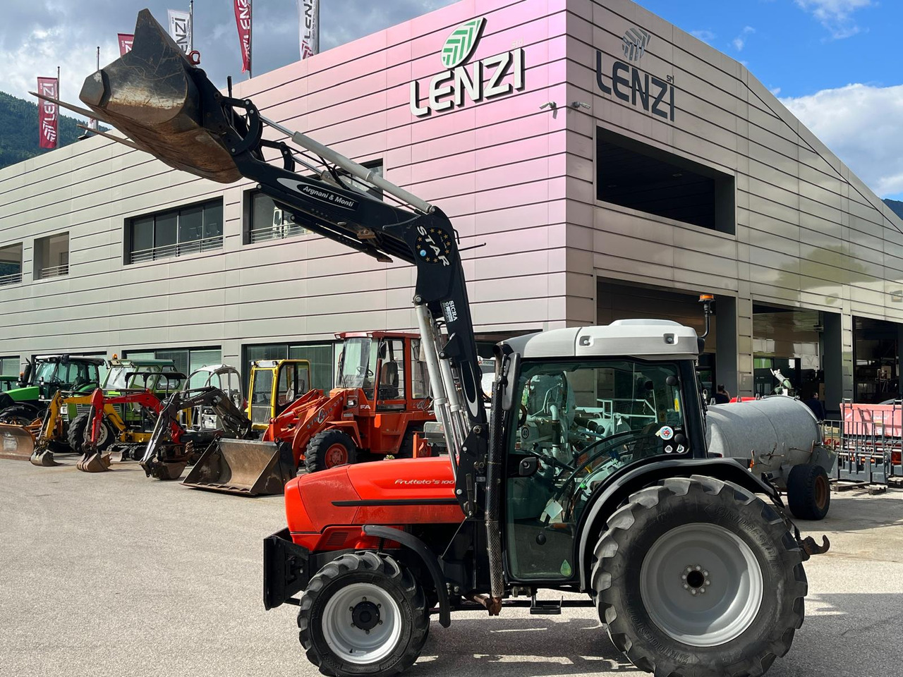 TRATTORE SAME FRUTTETO S 100 – CARICATORE - Traktor: pilt 2 TRATTORE SAME FRUTTETO S 100 – CARICATORE - Traktor: pilt 2