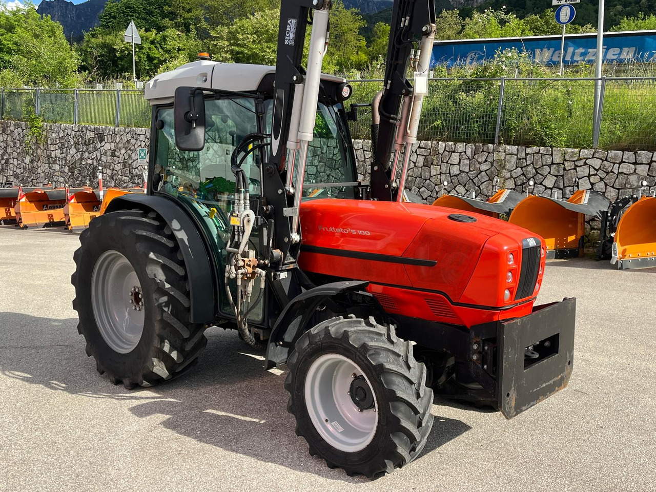 TRATTORE SAME FRUTTETO S 100 – CARICATORE - Traktor: pilt 4 TRATTORE SAME FRUTTETO S 100 – CARICATORE - Traktor: pilt 4