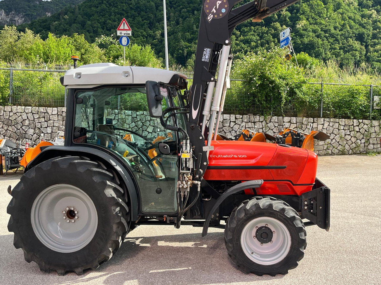 TRATTORE SAME FRUTTETO S 100 – CARICATORE - Traktor: pilt 5 TRATTORE SAME FRUTTETO S 100 – CARICATORE - Traktor: pilt 5