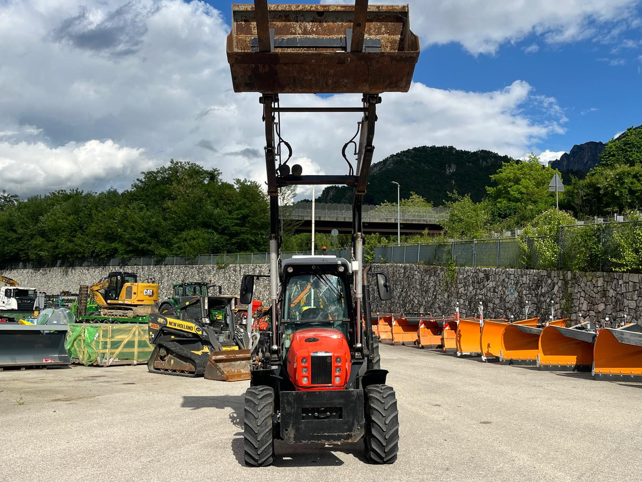 TRATTORE SAME FRUTTETO S 100 – CARICATORE - Traktor: pilt 3 TRATTORE SAME FRUTTETO S 100 – CARICATORE - Traktor: pilt 3