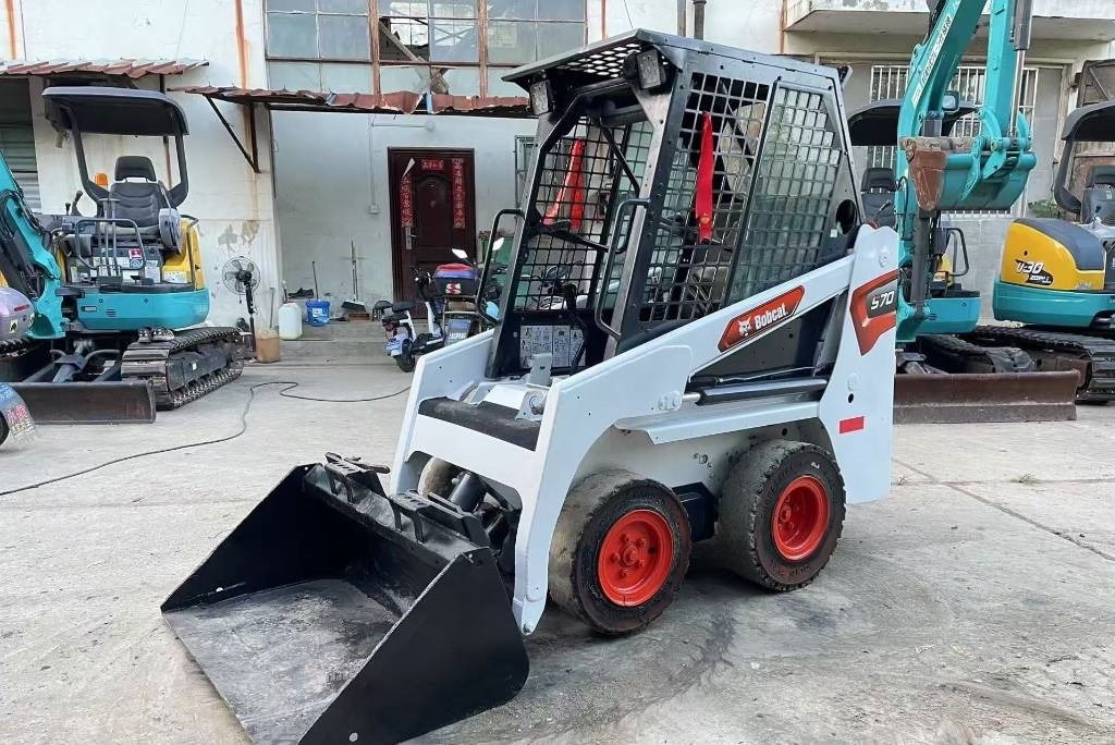 Bobcat S 70 - Kompaktlaadur: pilt 1 Bobcat S 70 - Kompaktlaadur: pilt 1