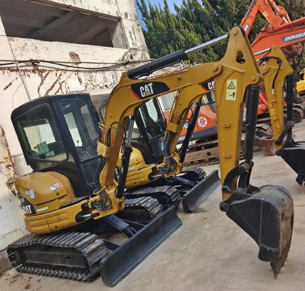 CAT 303 CR - Miniekskavaator: pilt 1 CAT 303 CR - Miniekskavaator: pilt 1