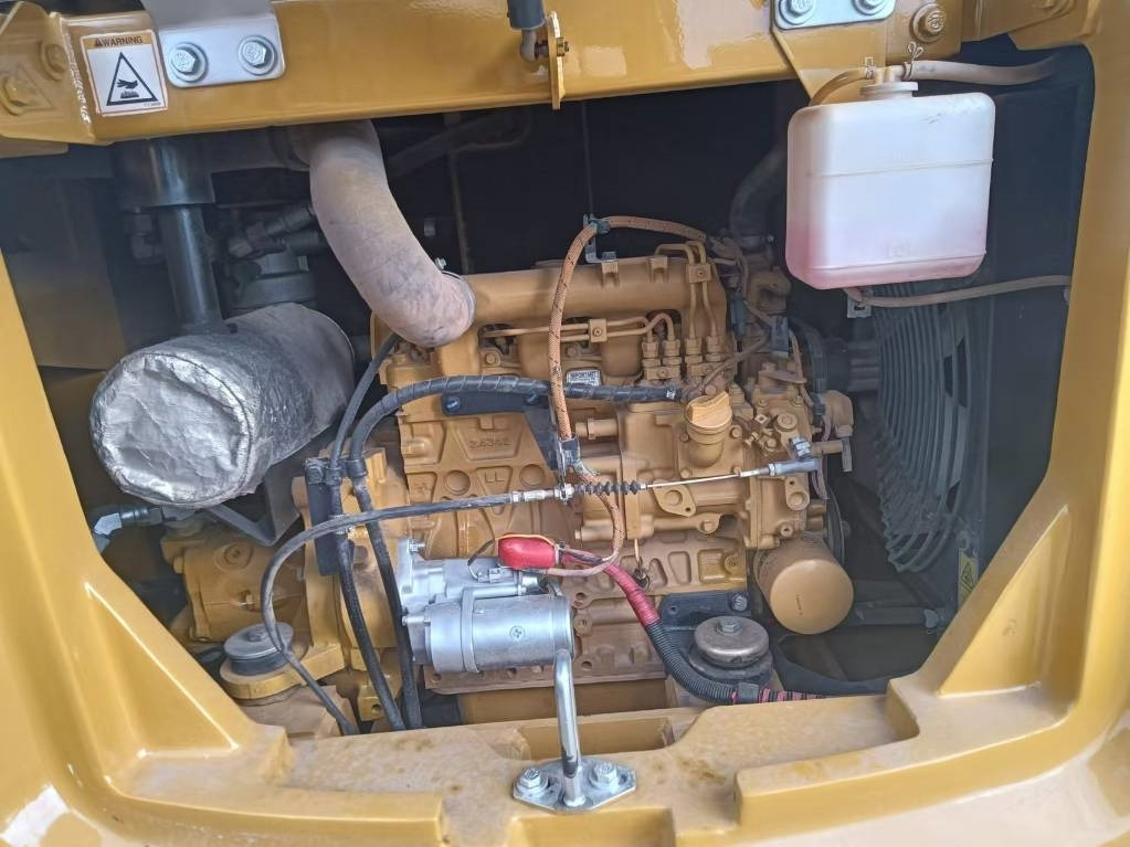 CAT 305.5 - Miniekskavaator: pilt 3 CAT 305.5 - Miniekskavaator: pilt 3