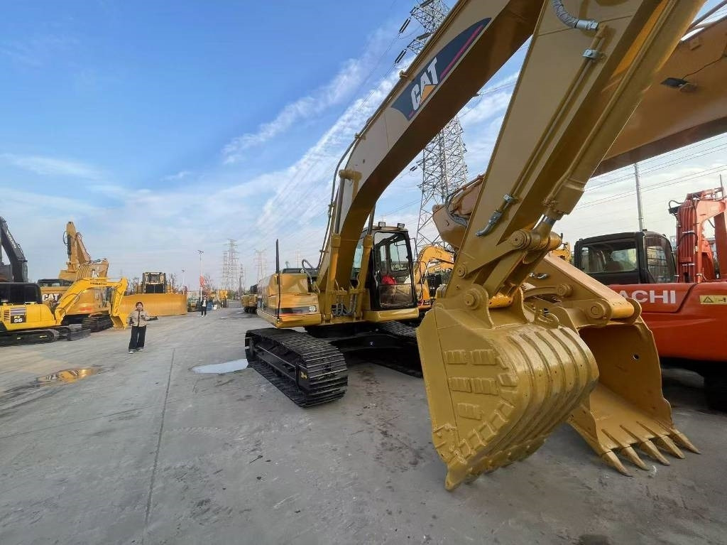 CAT 320 B - Lintekskavaator: pilt 1 CAT 320 B - Lintekskavaator: pilt 1