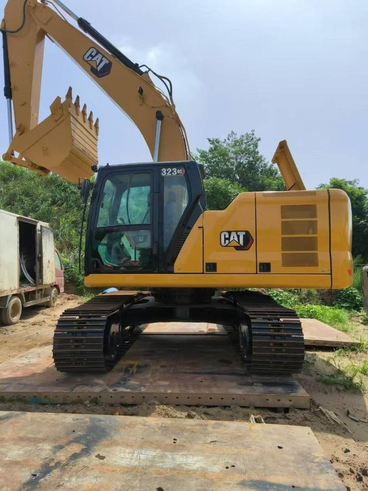 CAT 323 GC - Lintekskavaator: pilt 2 CAT 323 GC - Lintekskavaator: pilt 2