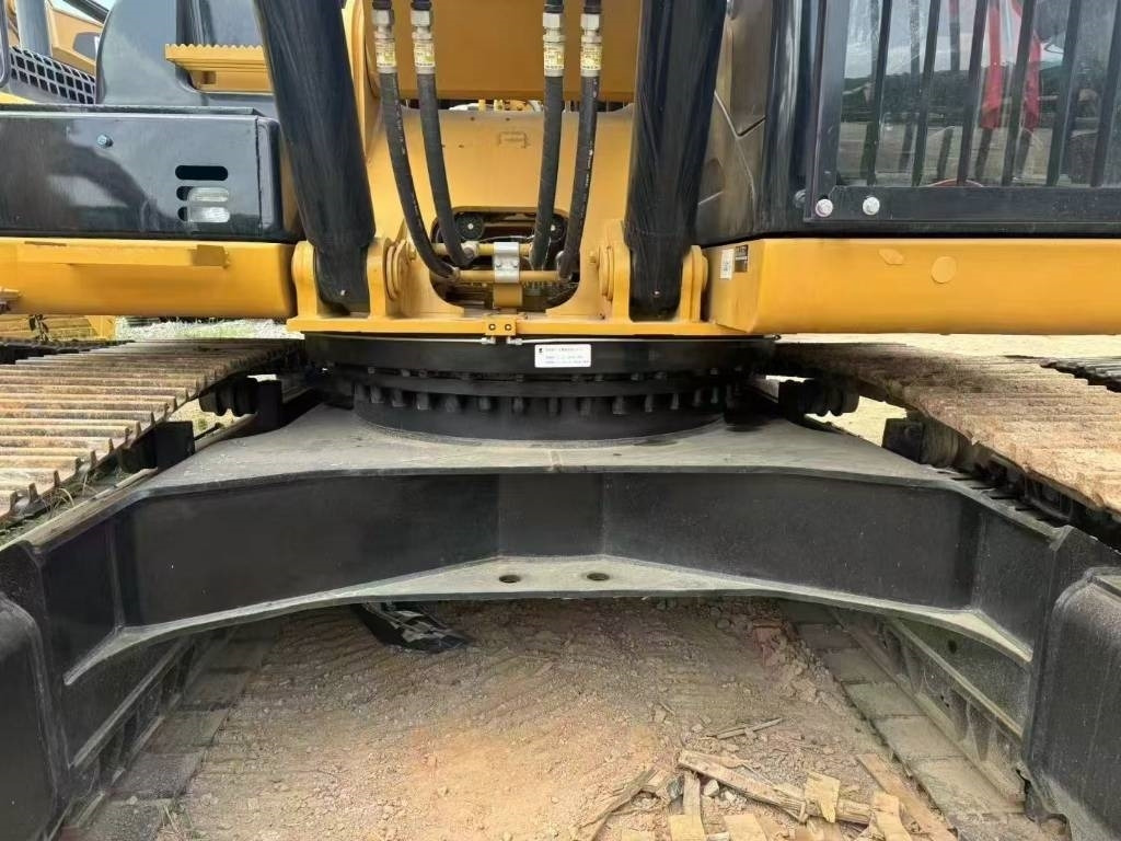 CAT 330 D L - Lintekskavaator: pilt 5 CAT 330 D L - Lintekskavaator: pilt 5