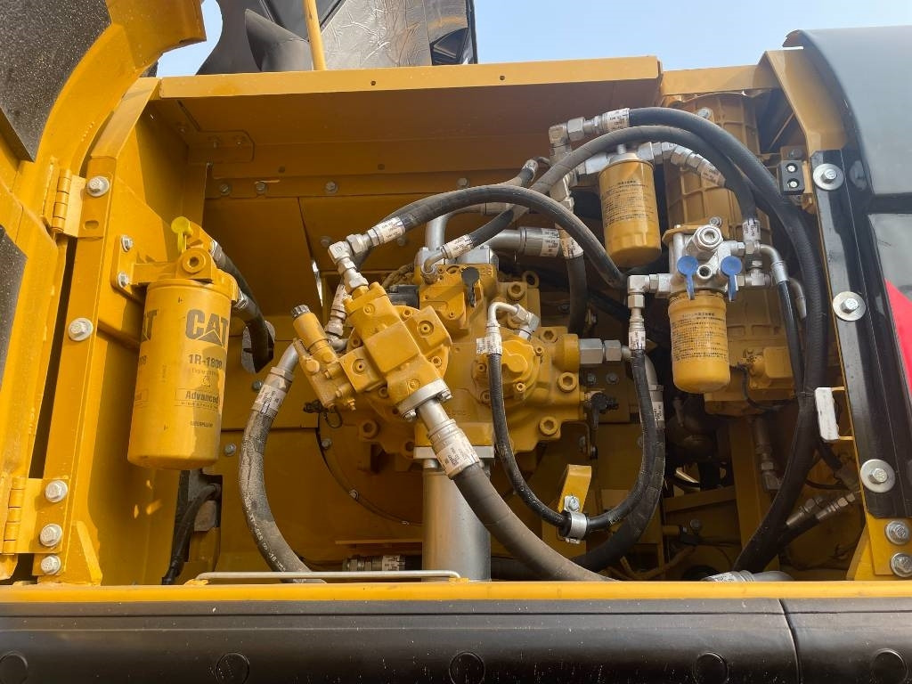 CAT 340 D L - Lintekskavaator: pilt 5 CAT 340 D L - Lintekskavaator: pilt 5