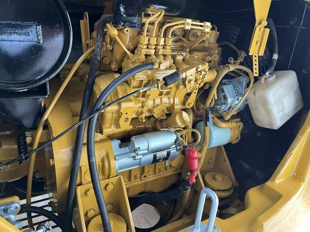CAT CAT305.5E2 - Miniekskavaator: pilt 4 CAT CAT305.5E2 - Miniekskavaator: pilt 4