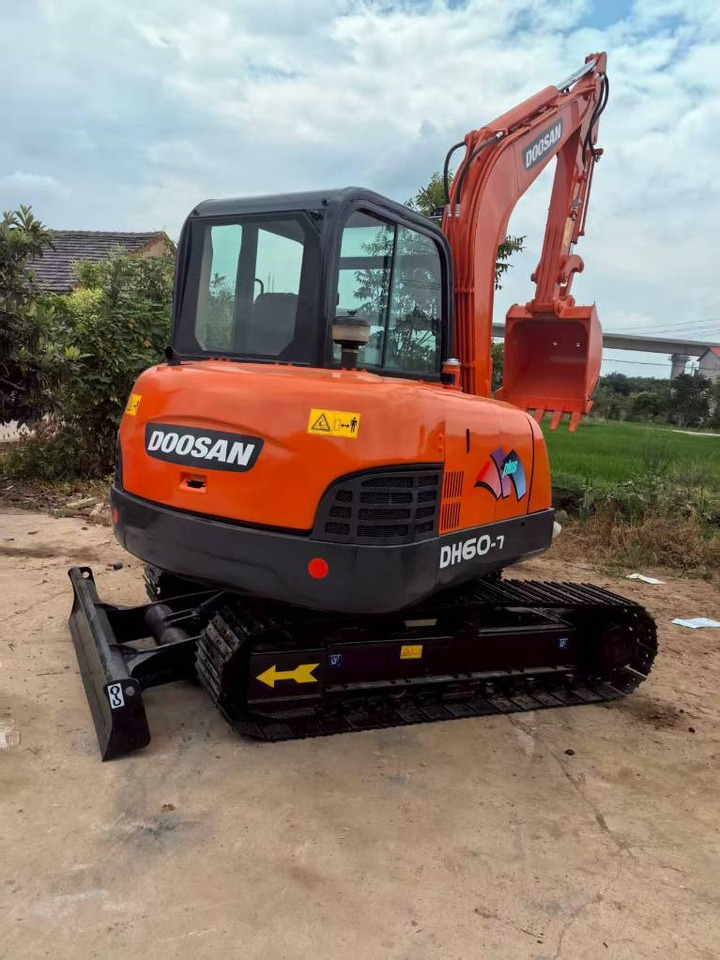 Doosan DH 60 - Miniekskavaator: pilt 1 Doosan DH 60 - Miniekskavaator: pilt 1