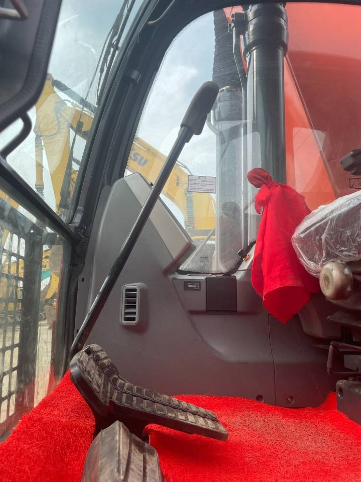 Doosan DX 220 LC-9C - Lintekskavaator: pilt 5 Doosan DX 220 LC-9C - Lintekskavaator: pilt 5
