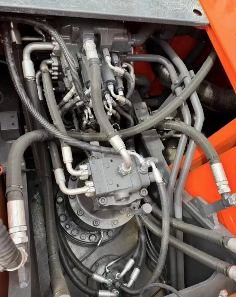 Doosan DX 225 - Lintekskavaator: pilt 4 Doosan DX 225 - Lintekskavaator: pilt 4