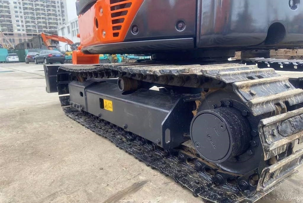 Hitachi 30 - Lintekskavaator: pilt 3 Hitachi 30 - Lintekskavaator: pilt 3