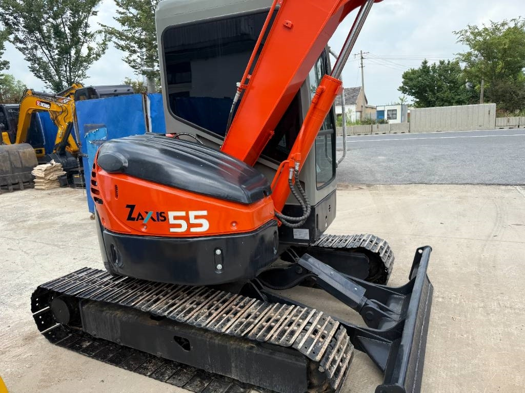 Hitachi ZX 55 - Miniekskavaator: pilt 4 Hitachi ZX 55 - Miniekskavaator: pilt 4