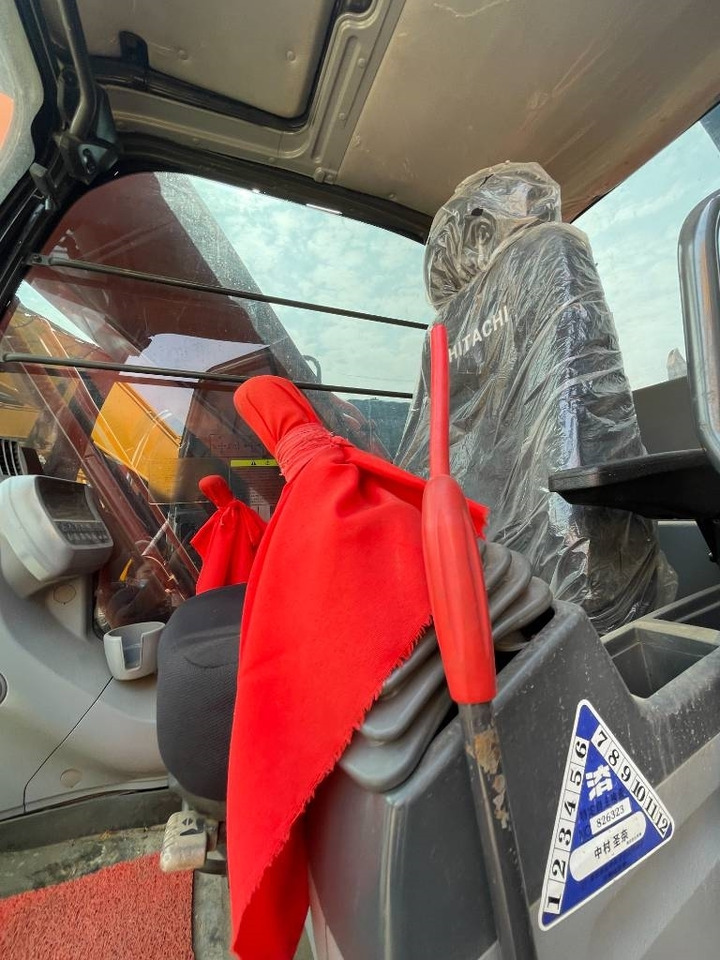 Hitachi Zaxis 200 LC - Lintekskavaator: pilt 5 Hitachi Zaxis 200 LC - Lintekskavaator: pilt 5