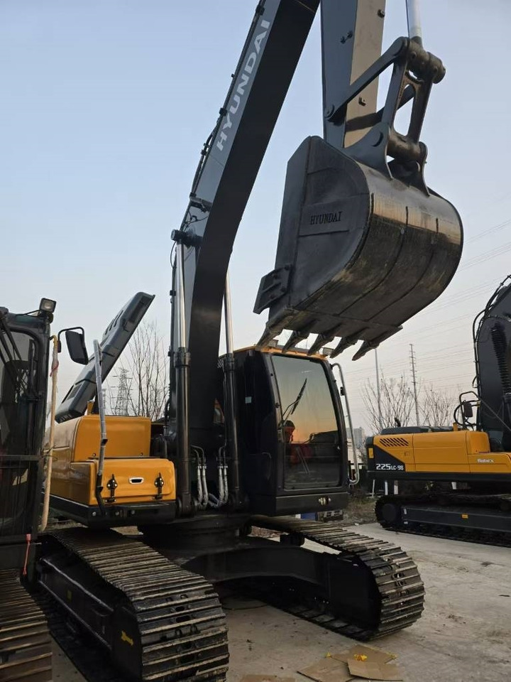 Hyundai 220-9 - Miniekskavaator: pilt 3 Hyundai 220-9 - Miniekskavaator: pilt 3