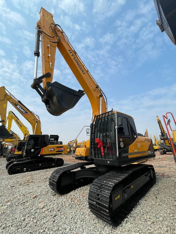 Hyundai 220 - Lintekskavaator: pilt 1 Hyundai 220 - Lintekskavaator: pilt 1