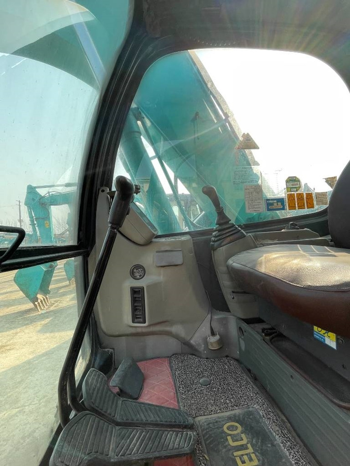 Kobelco SK 135 SR LC - Lintekskavaator: pilt 2 Kobelco SK 135 SR LC - Lintekskavaator: pilt 2