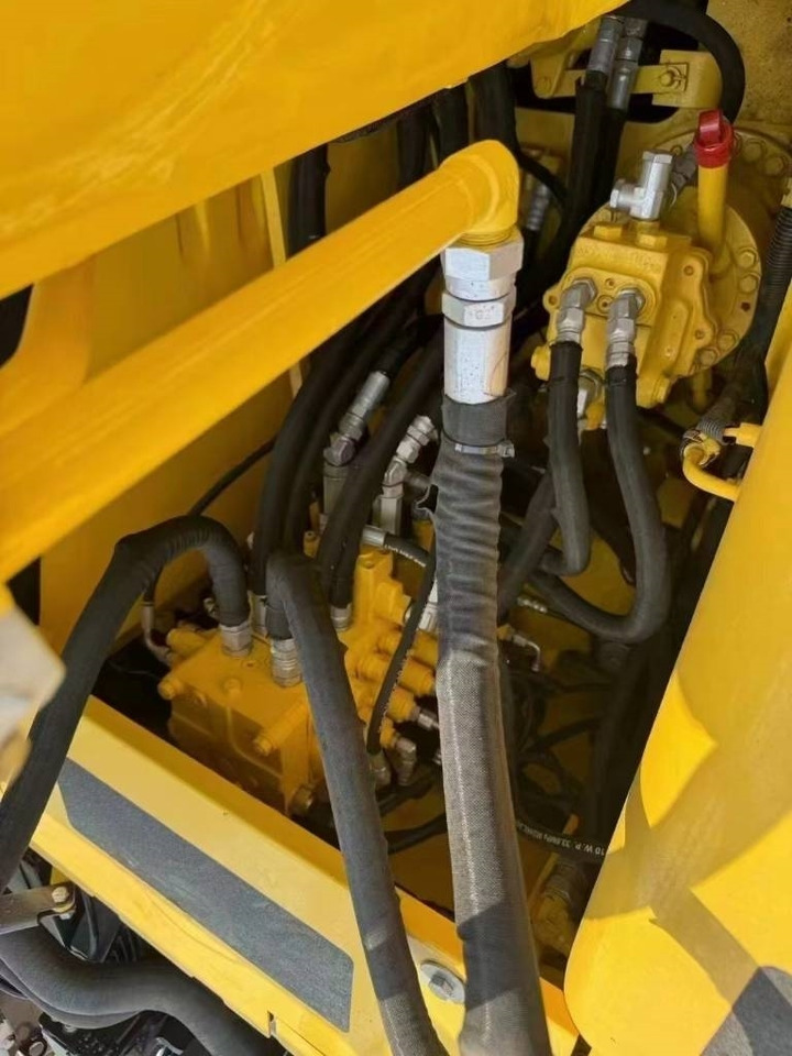 Komatsu PC 130 - Lintekskavaator: pilt 5 Komatsu PC 130 - Lintekskavaator: pilt 5