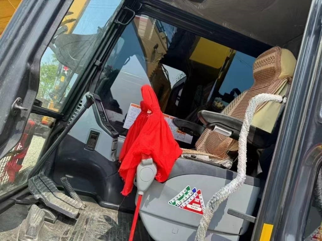 Komatsu PC 130 - Lintekskavaator: pilt 3 Komatsu PC 130 - Lintekskavaator: pilt 3