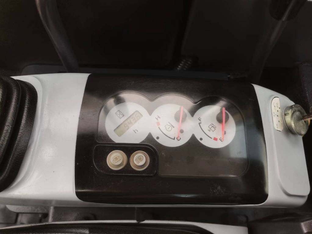 Komatsu PC 35 - Miniekskavaator: pilt 4 Komatsu PC 35 - Miniekskavaator: pilt 4