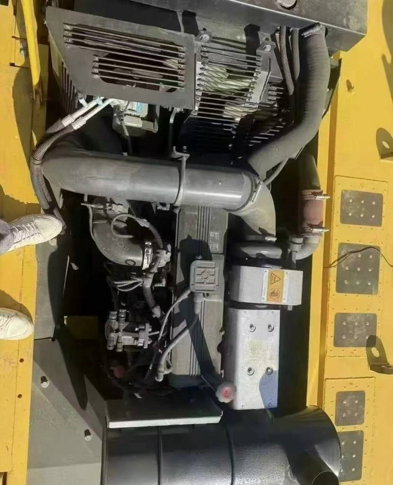 Komatsu PC 350-8 - Lintekskavaator: pilt 2 Komatsu PC 350-8 - Lintekskavaator: pilt 2