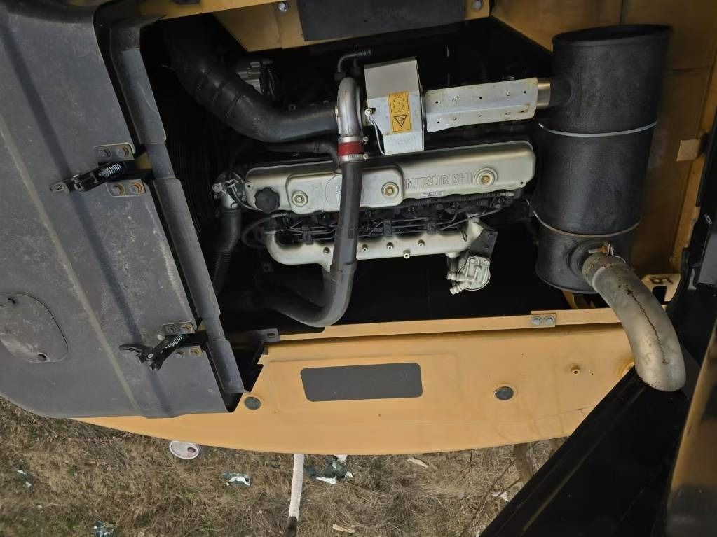 Sany SY 235 C - Lintekskavaator: pilt 5 Sany SY 235 C - Lintekskavaator: pilt 5
