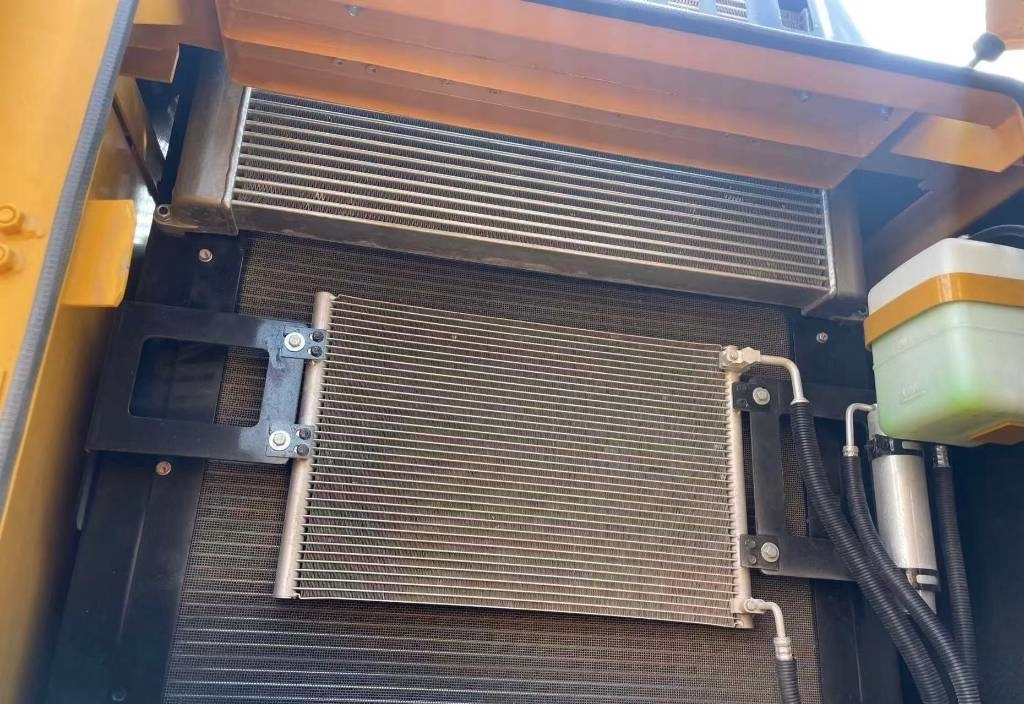 Lintekskavaator Sany SY 335: pilt 8 Lintekskavaator Sany SY 335: pilt 8