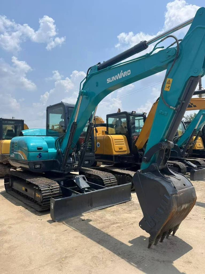 Sunward 70 - Miniekskavaator: pilt 1 Sunward 70 - Miniekskavaator: pilt 1