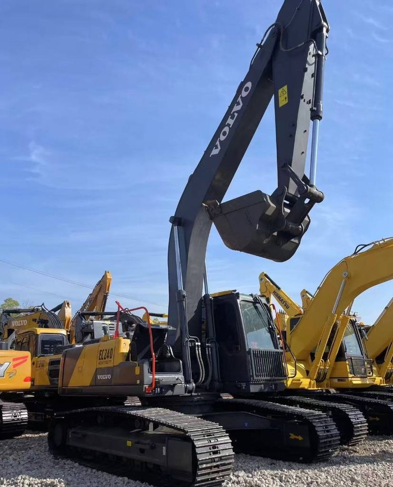 Volvo EC 240 - Lintekskavaator: pilt 1 Volvo EC 240 - Lintekskavaator: pilt 1