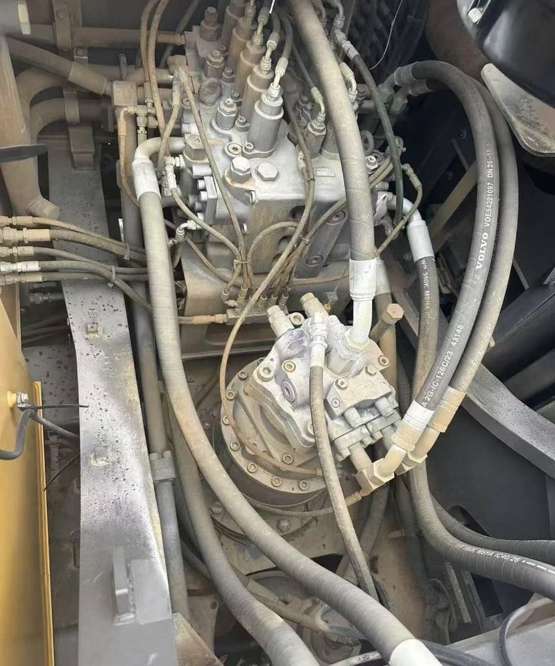 Volvo EC 380 - Lintekskavaator: pilt 4 Volvo EC 380 - Lintekskavaator: pilt 4