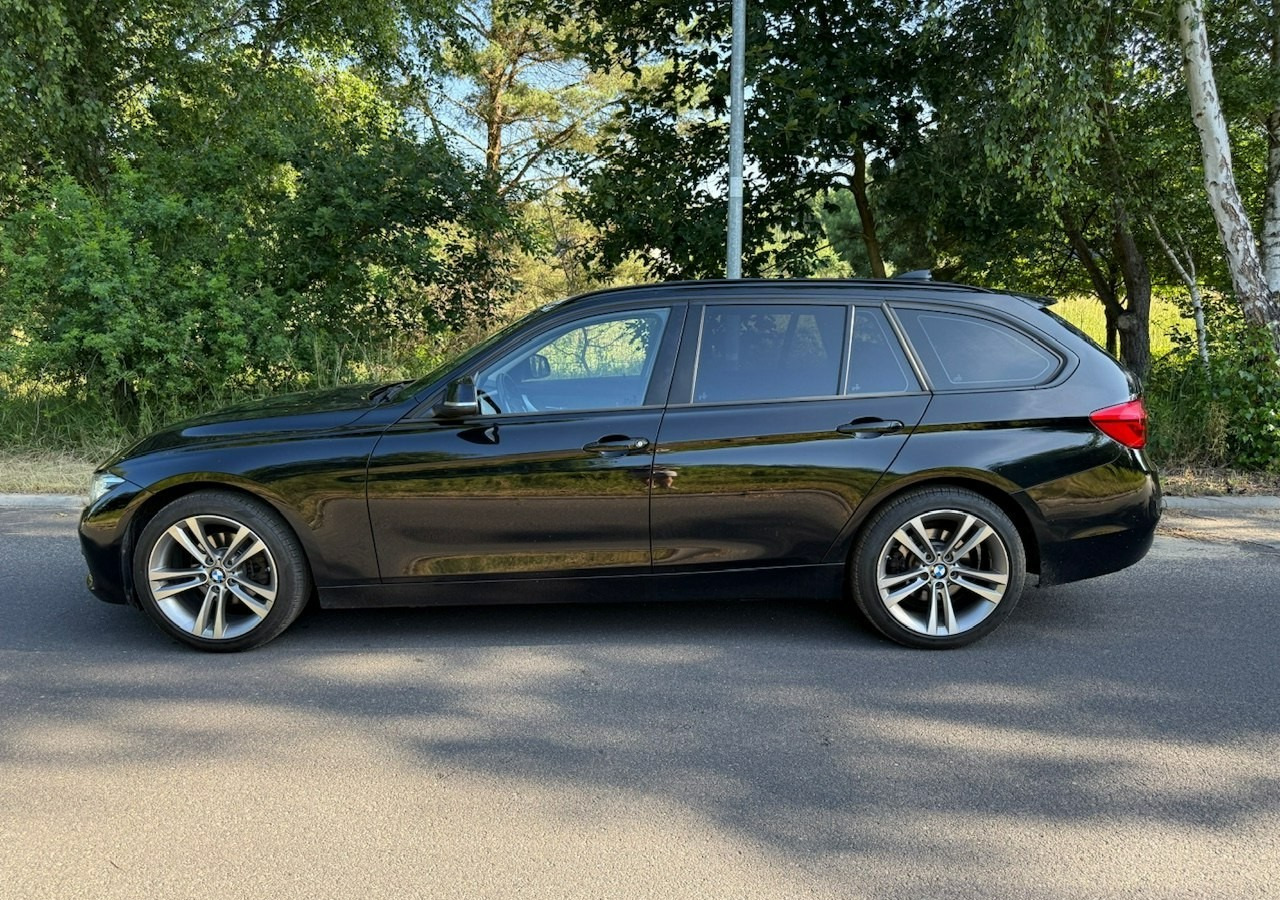 BMW SERIA 3 V (F30/F31/F34) BMW SERIA 3 318d 150KM Automat SportLine*AdaptiveLed*Navi*Półskóra*SerwisBMW* FV - Universaal: pilt 2 BMW SERIA 3 V (F30/F31/F34) BMW SERIA 3 318d 150KM Automat SportLine*AdaptiveLed*Navi*Półskóra*SerwisBMW* FV - Universaal: pilt 2